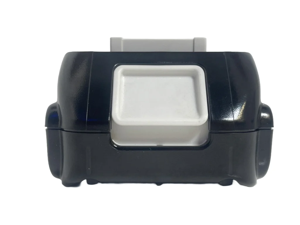 makita-18volt-1.5ah-battery-BL1815N-back