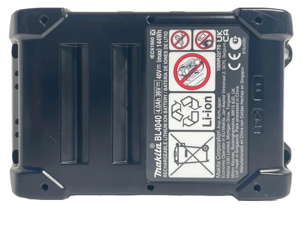makita-40volt-4ah-battery-BL4040B-bottom