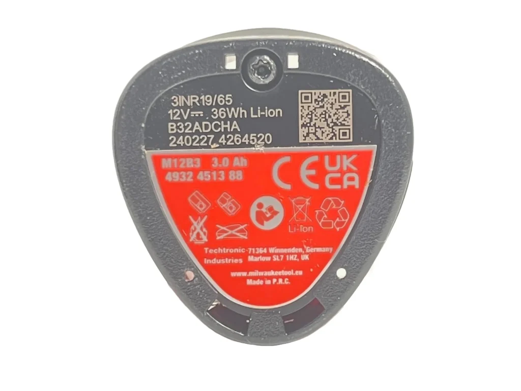 milwaukee-12volt-3ah-battery-M12B3-bottom