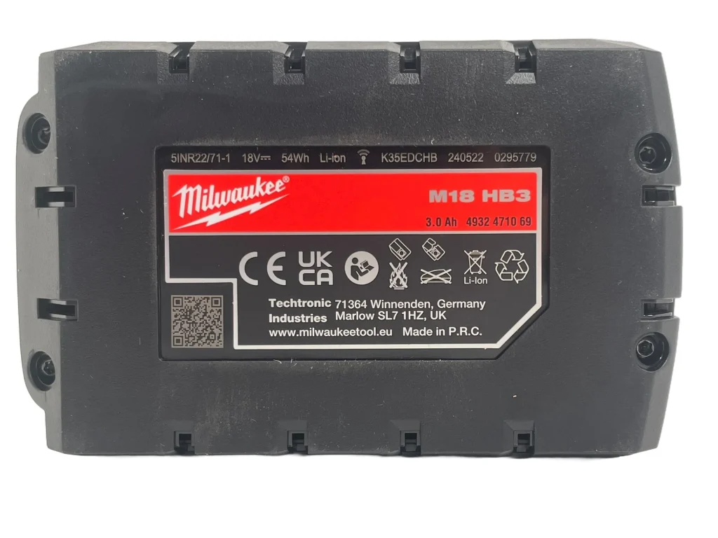 milwaukee-18volt-3ah-High-Output-battery-M18HB3-bottom