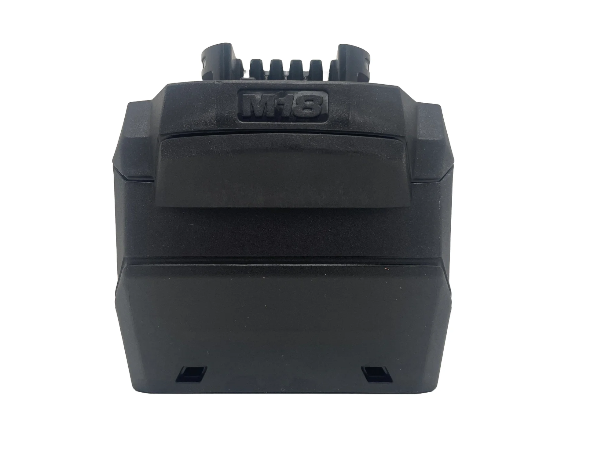 milwaukee-18volt-red-lithum-forge-12ah-battery-M18FB12-back