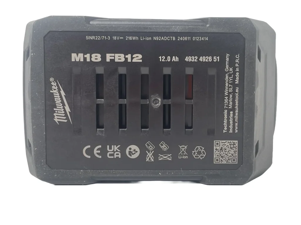 milwaukee-18volt-red-lithum-forge-12ah-battery-M18FB12-bottom