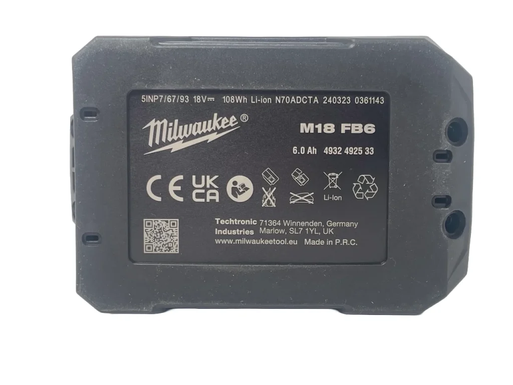 milwaukee-18volt-red-lithum-forge-6ah-battery-M18HB6-bottom